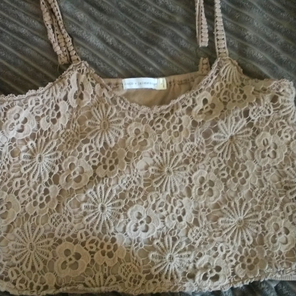 Lace crop tank